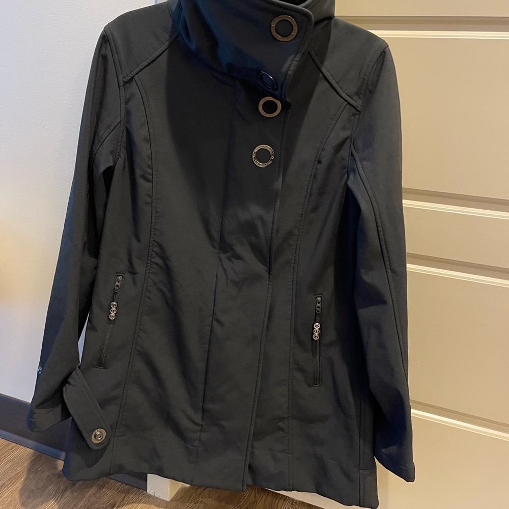 Lululemon rain jacket